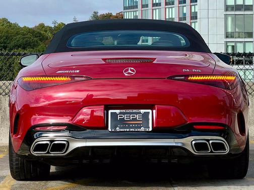 MANUFAKTUR Patagonia Red Metallic 2023 Mercedes-Benz AMG SL 55 Base