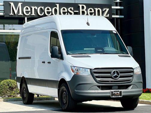 Arctic White 2025 Mercedes-Benz Sprinter 2500 Standard Roof