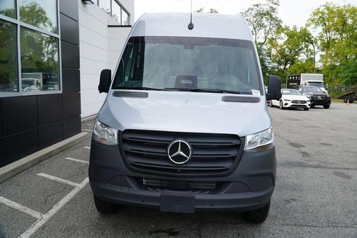 2025 Mercedes-Benz Sprinter 2500 Standard Roof