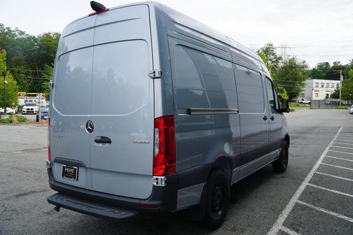 2025 Mercedes-Benz Sprinter 2500 Standard Roof