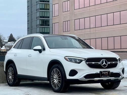 2026 Mercedes-Benz GLC 300 4MATIC