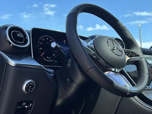 2025 Mercedes-Benz GLC 350e Base