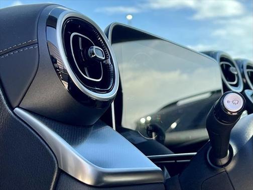 2025 Mercedes-Benz GLC 350e Base