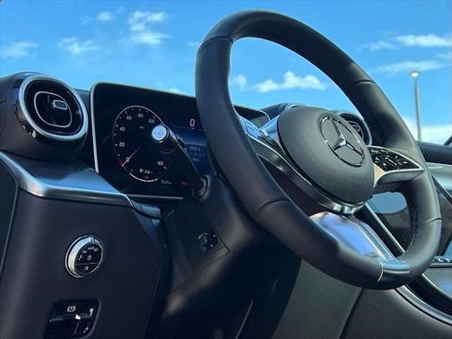2025 Mercedes-Benz GLC 350e Base