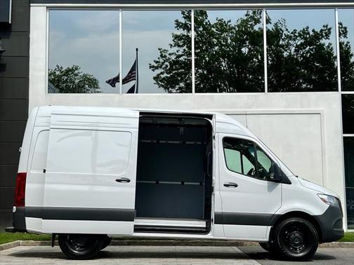 2024 Mercedes-Benz Sprinter 2500 Standard Roof