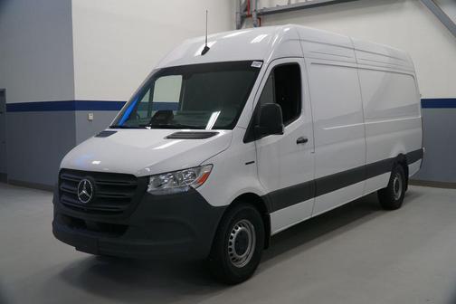914 2025 Mercedes-Benz Sprinter 2500 High Roof