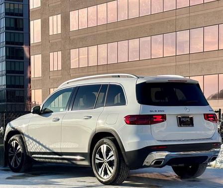 2025 Mercedes-Benz GLB 250 4MATIC
