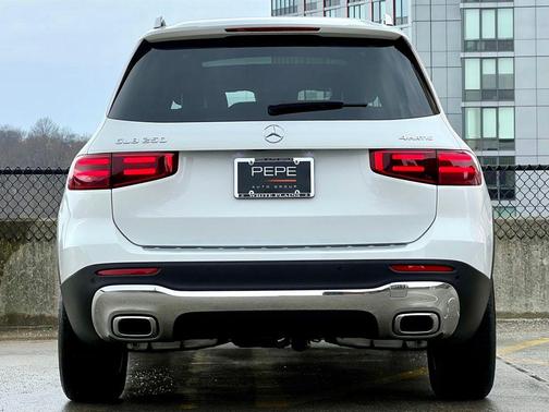 2025 Mercedes-Benz GLB 250 4MATIC