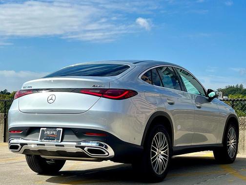 2025 Mercedes-Benz GLC 300 4MATIC Coupe