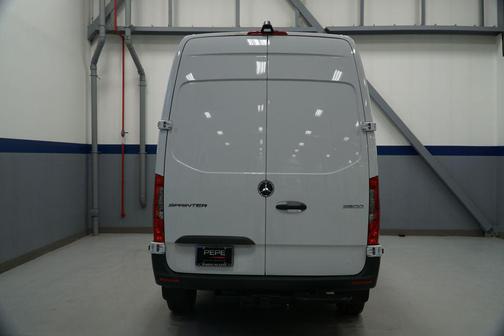 2025 Mercedes-Benz Sprinter 2500 Standard Roof