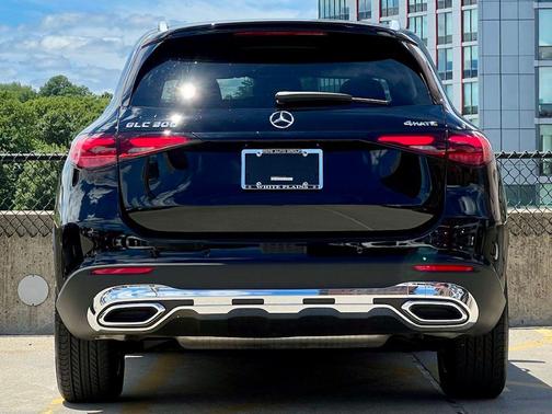 Black 2026 Mercedes-Benz GLC 300 4MATIC