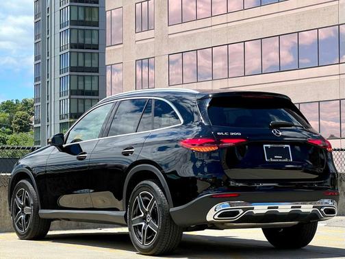 Black 2026 Mercedes-Benz GLC 300 4MATIC