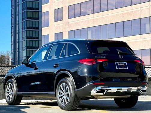 2026 Mercedes-Benz GLC 300 4MATIC