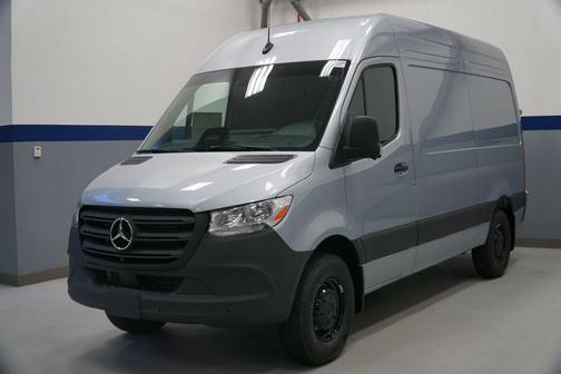 2025 Mercedes-Benz Sprinter 2500 Standard Roof