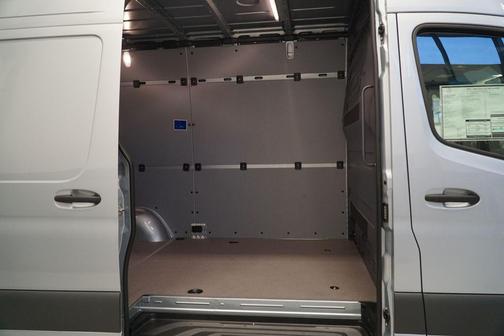 2025 Mercedes-Benz Sprinter 2500 Standard Roof
