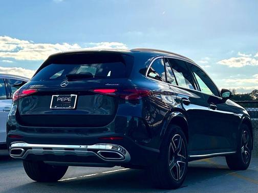 2025 Mercedes-Benz GLC 300 4MATIC