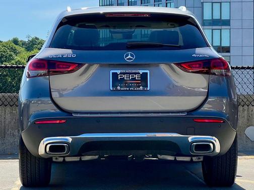 Mountain Grey Metallic 2023 Mercedes-Benz GLA 250 4MATIC