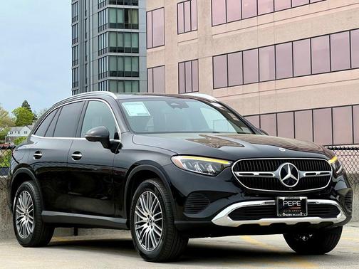 Black 2026 Mercedes-Benz GLC 300 4MATIC
