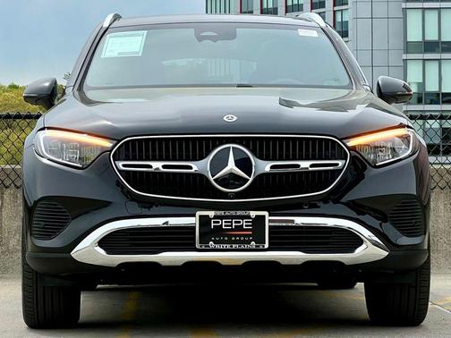 Black 2026 Mercedes-Benz GLC 300 4MATIC