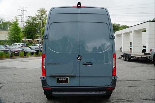 2025 Mercedes-Benz Sprinter 2500 Standard Roof