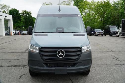 2025 Mercedes-Benz Sprinter 2500 Standard Roof