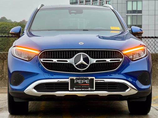 Starling Blue Metallic 2026 Mercedes-Benz GLC 300 4MATIC