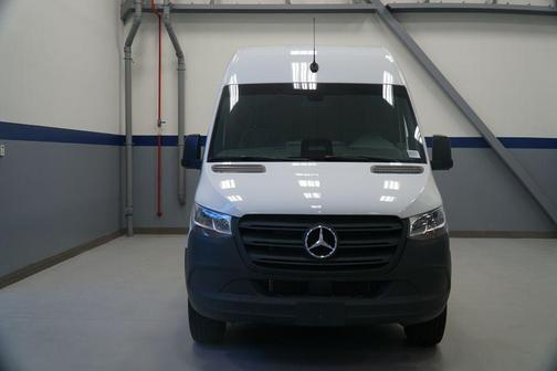 2025 Mercedes-Benz Sprinter 2500 High Roof
