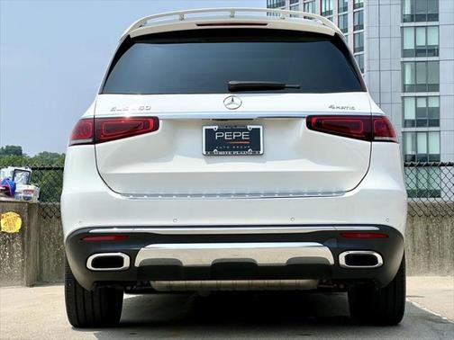 2022 Mercedes-Benz GLS 450 4MATIC