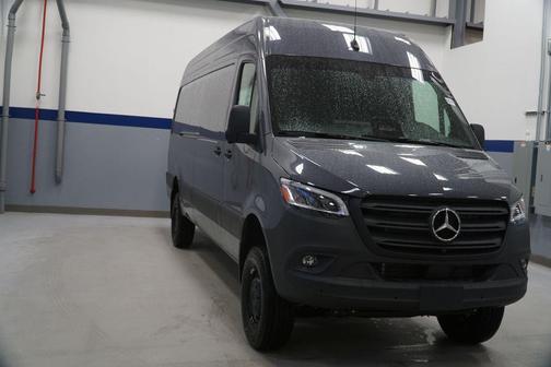 2026 Mercedes-Benz Sprinter 2500 Cargo 170 WB