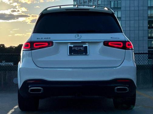 2022 Mercedes-Benz GLS 450 4MATIC