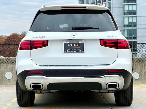 2025 Mercedes-Benz GLB 250 4MATIC