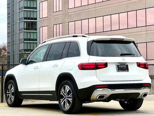 2025 Mercedes-Benz GLB 250 4MATIC