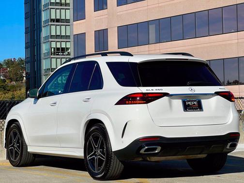 Polar White 2024 Mercedes-Benz GLE 450 4MATIC