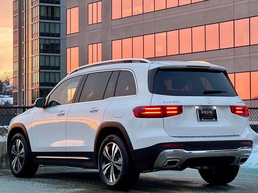 2026 Mercedes-Benz GLB 250 4MATIC