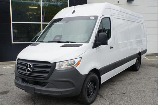 2025 Mercedes-Benz Sprinter 2500 Cargo 170 WB