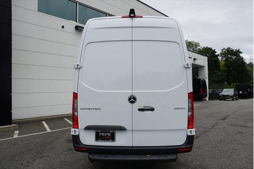 2025 Mercedes-Benz Sprinter 2500 Cargo 170 WB