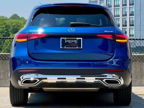 Starling Blue Metallic 2026 Mercedes-Benz GLC 300 4MATIC