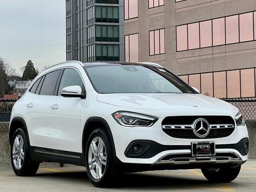 2021 Mercedes-Benz GLA 250 Base 4MATIC