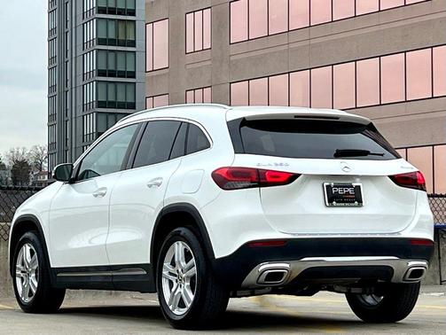 2021 Mercedes-Benz GLA 250 Base 4MATIC