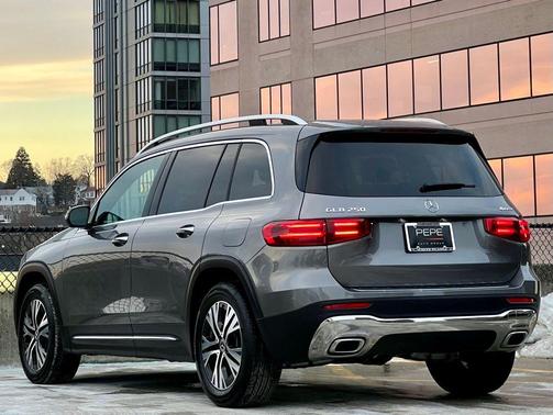 2026 Mercedes-Benz GLB 250 4MATIC