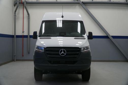 2025 Mercedes-Benz Sprinter 2500 Standard Roof