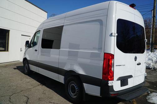 2026 Mercedes-Benz Sprinter 2500 Crew 144 WB