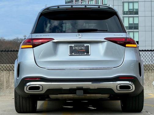 Cirrus Silver Metallic 2024 Mercedes-Benz GLE 450 4MATIC