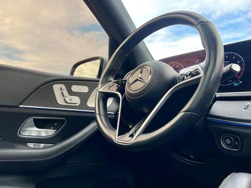 Cirrus Silver Metallic 2024 Mercedes-Benz GLE 450 4MATIC