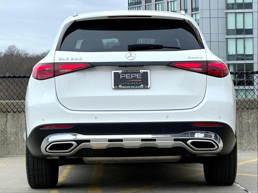 2025 Mercedes-Benz GLC 300 4MATIC