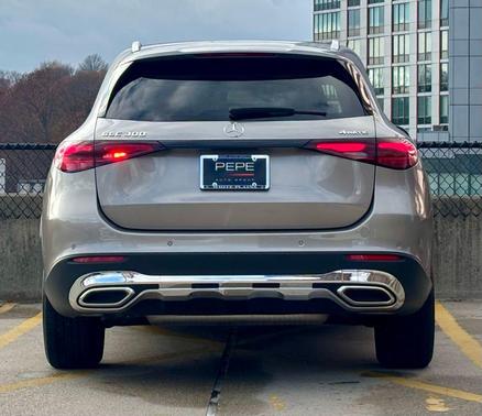 2024 Mercedes-Benz GLC 300 4MATIC