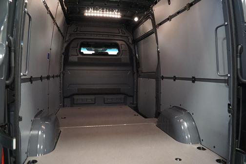 2025 Mercedes-Benz Sprinter 2500 Standard Roof