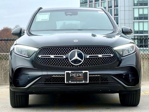 2025 Mercedes-Benz GLC 300 4MATIC
