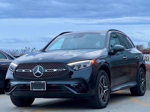 2025 Mercedes-Benz GLC 300 4MATIC