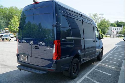 2025 Mercedes-Benz Sprinter 2500 Standard Roof